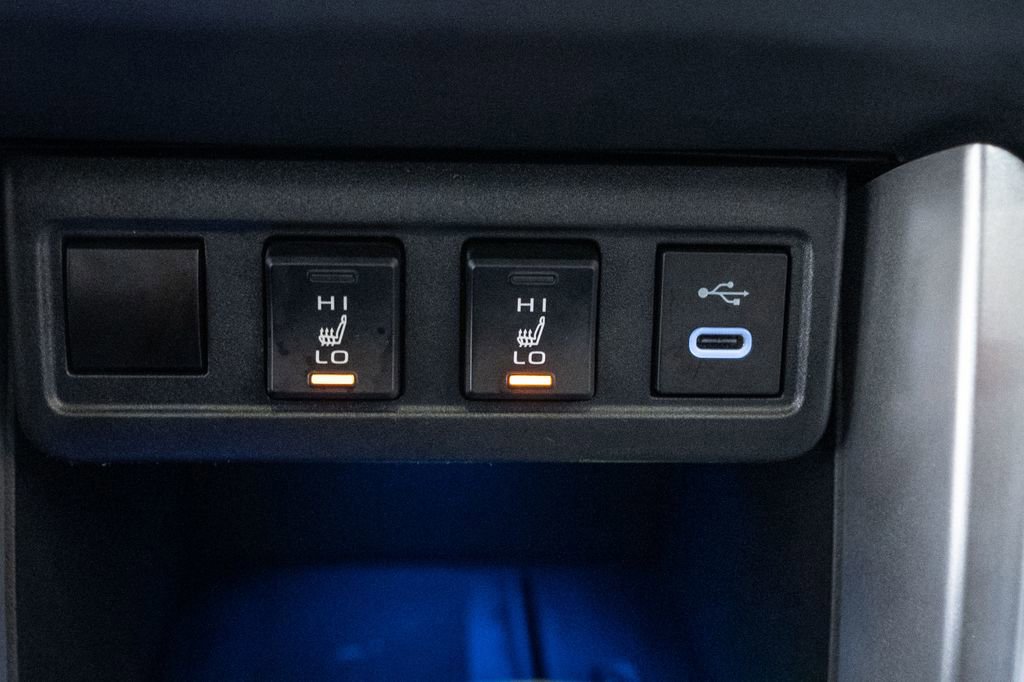 Used 2023 Toyota Corolla Cross XLE w/ Convenience Package image 20