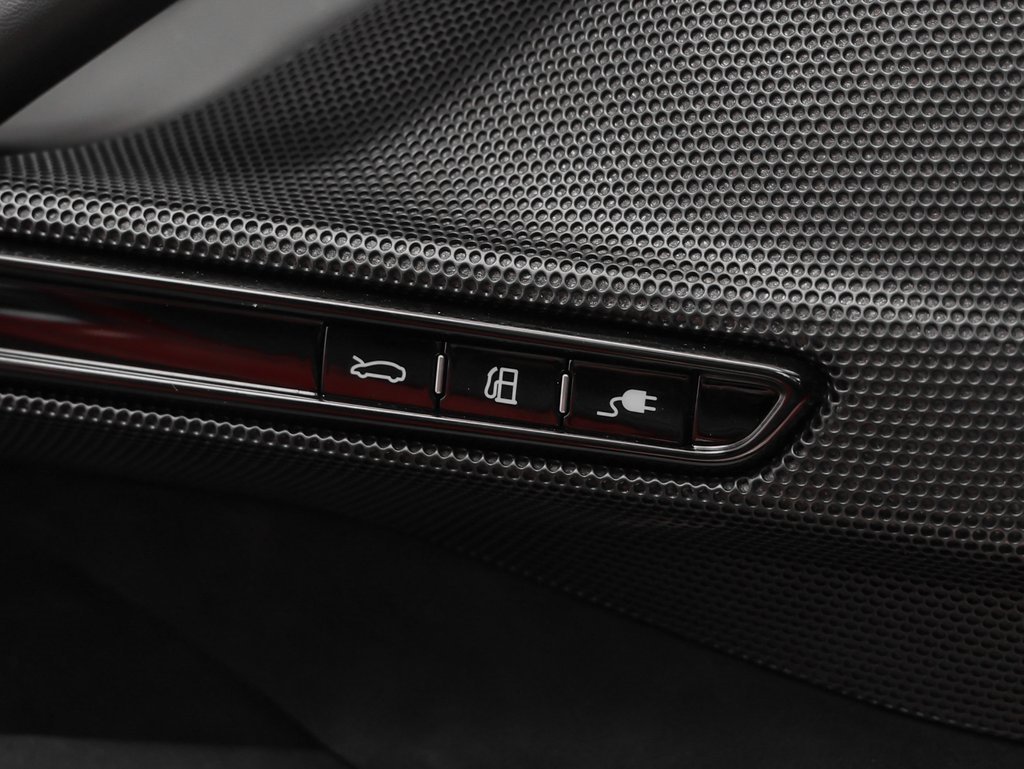 Certified 2023 Ferrari SF90 Spider image 78