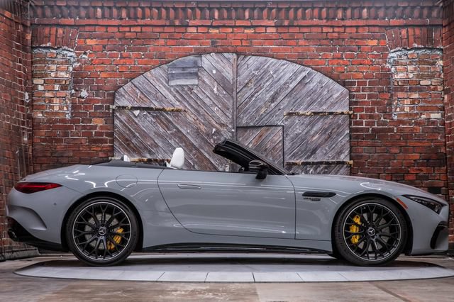 Used 2023 Mercedes-Benz SL 63 AMG 4MATIC image 14