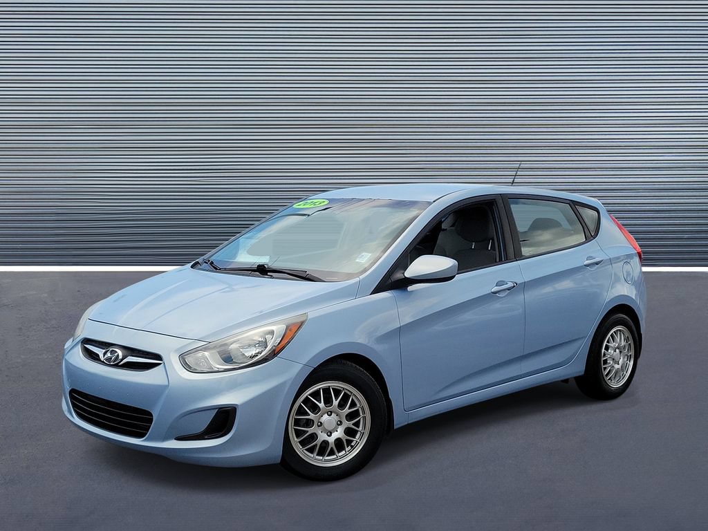 Used 2013 Hyundai Accent GS FWD 360° Tour