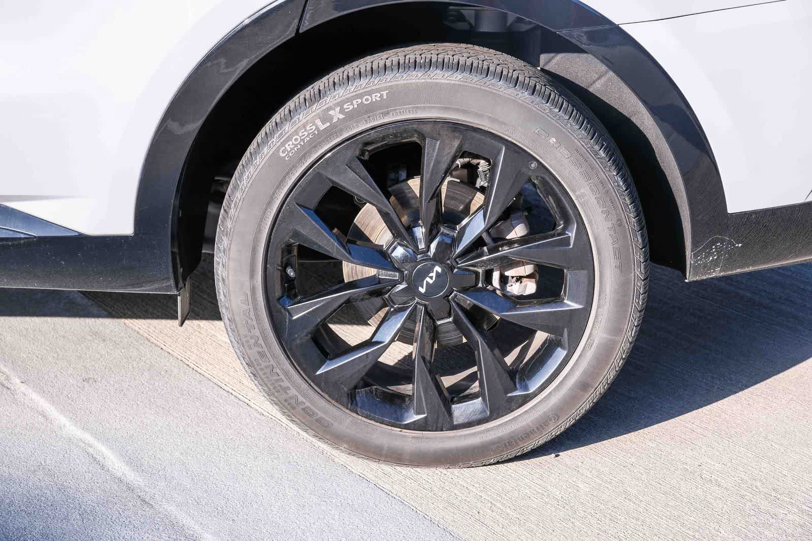Used 2023 Kia Sorento SX AWD/4WD image 9