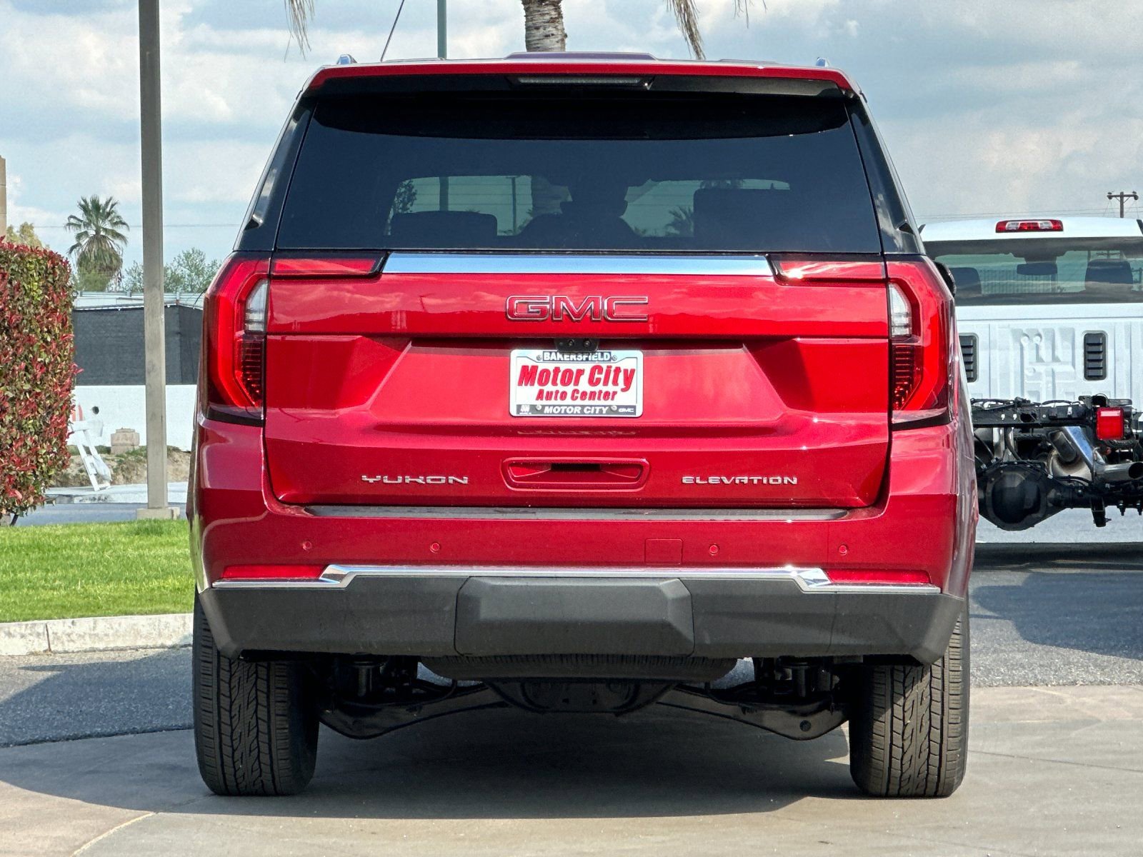 New 2026 GMC Yukon XL Elevation w/ Elevation Premium Package AWD/4WD image 5