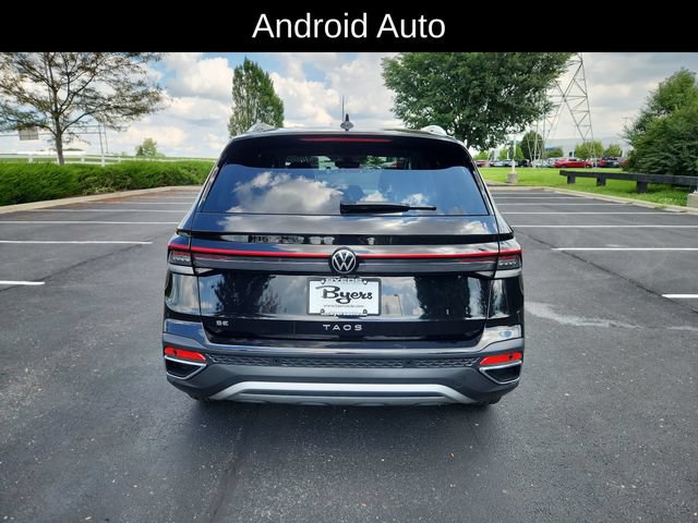 Used 2025 Volkswagen Taos SE FWD image 7