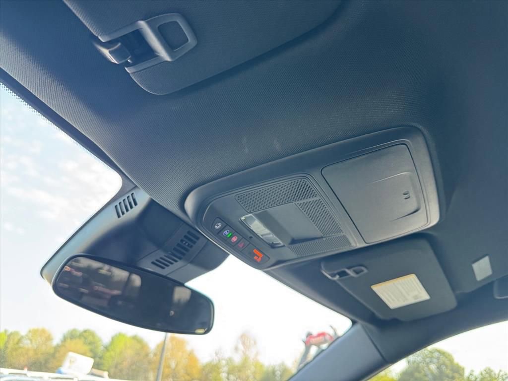Used 2026 Chevrolet Traverse LT w/ LPO, Floor Liner Package image 27