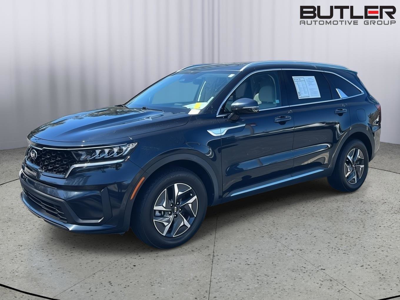 Used 2021 Kia Sorento S image 2