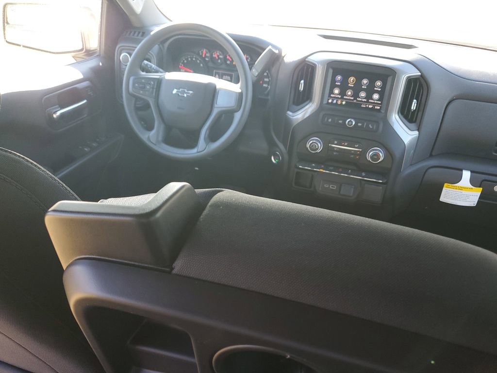 New 2026 Chevrolet Silverado 1500 Custom Trail Boss w/ LPO, Dark Essentials Package image 11