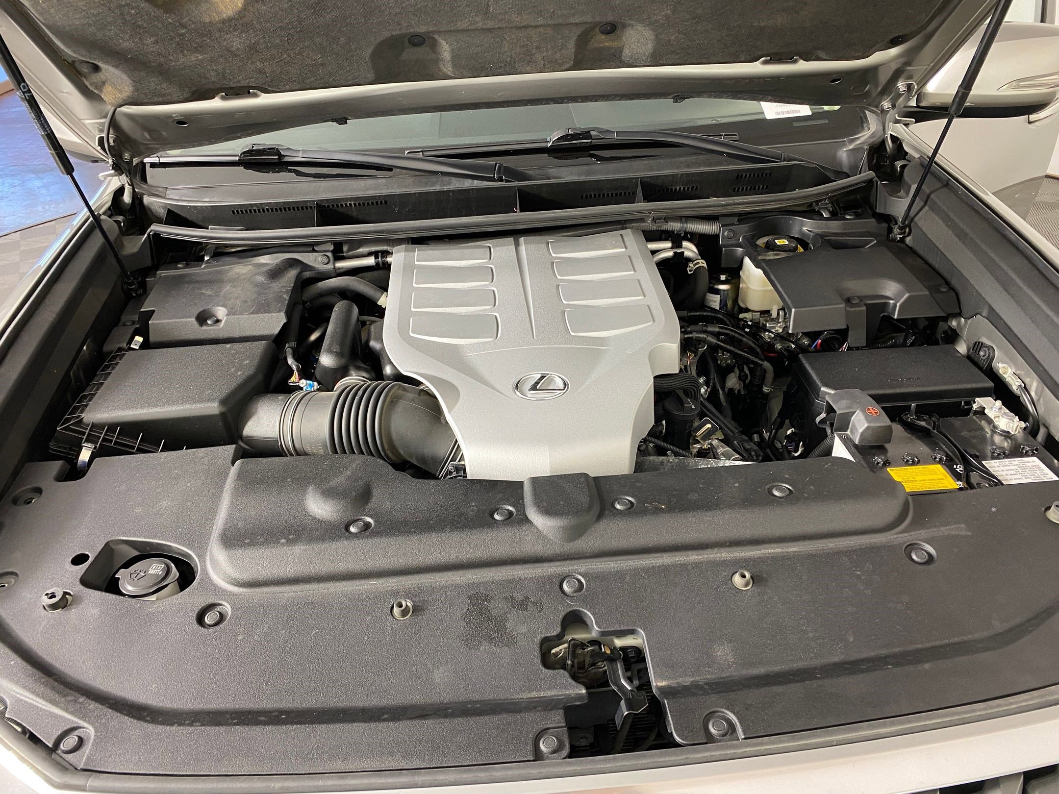 Used 2023 Lexus GX 460 Luxury w/ Off Road Package image 33