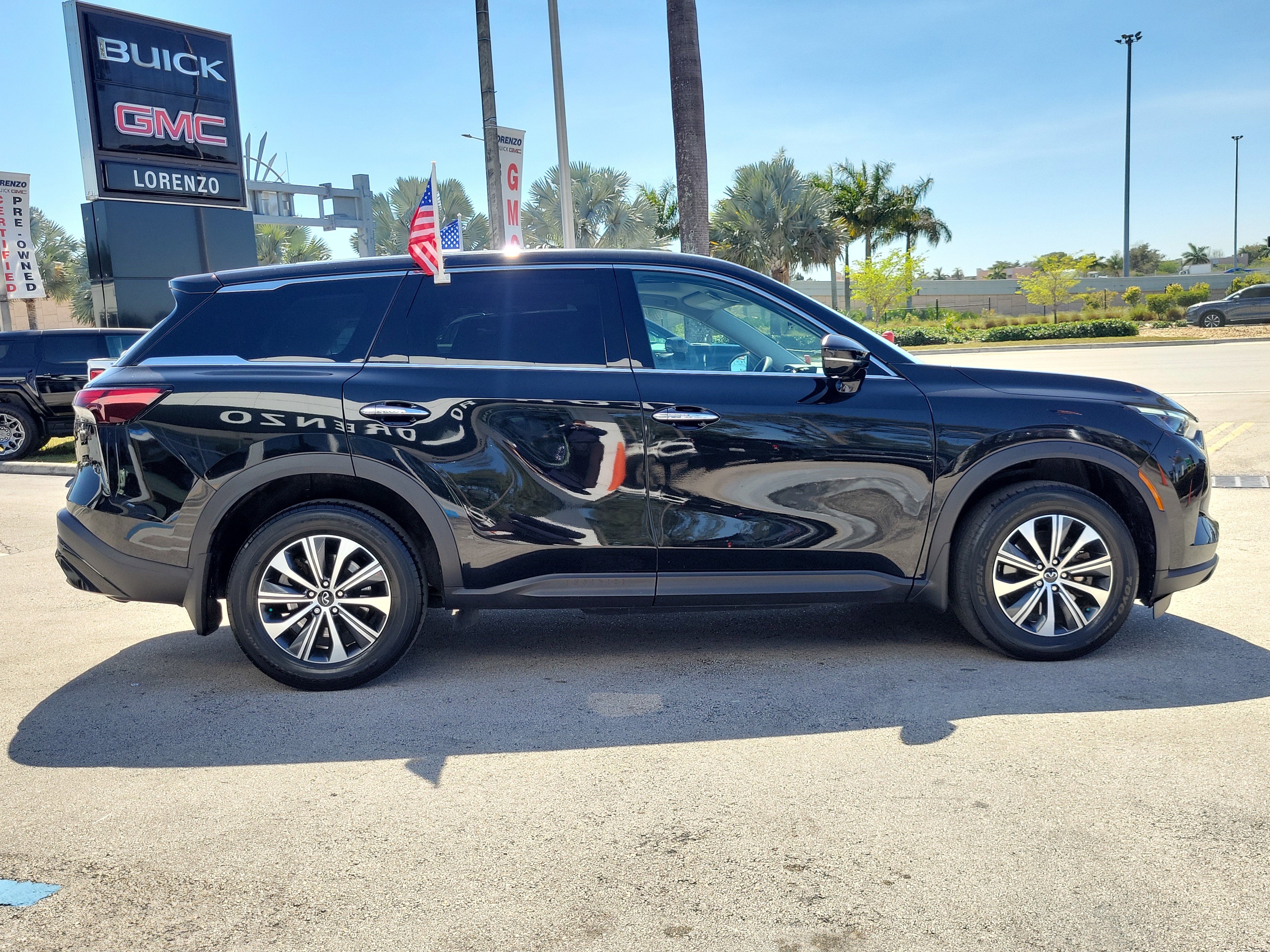 Used 2023 INFINITI QX60 Pure image 4