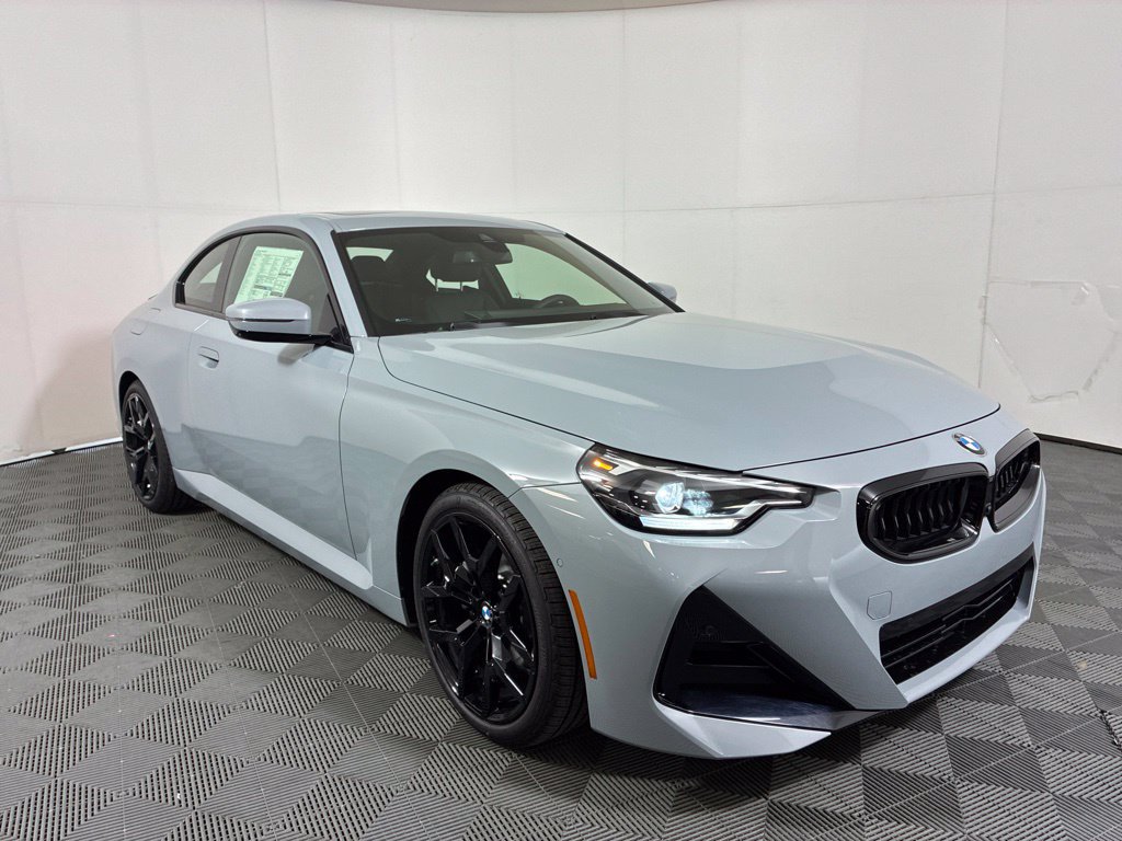 New 2026 BMW 230i Coupe w/ M Sport Package RWD image 4
