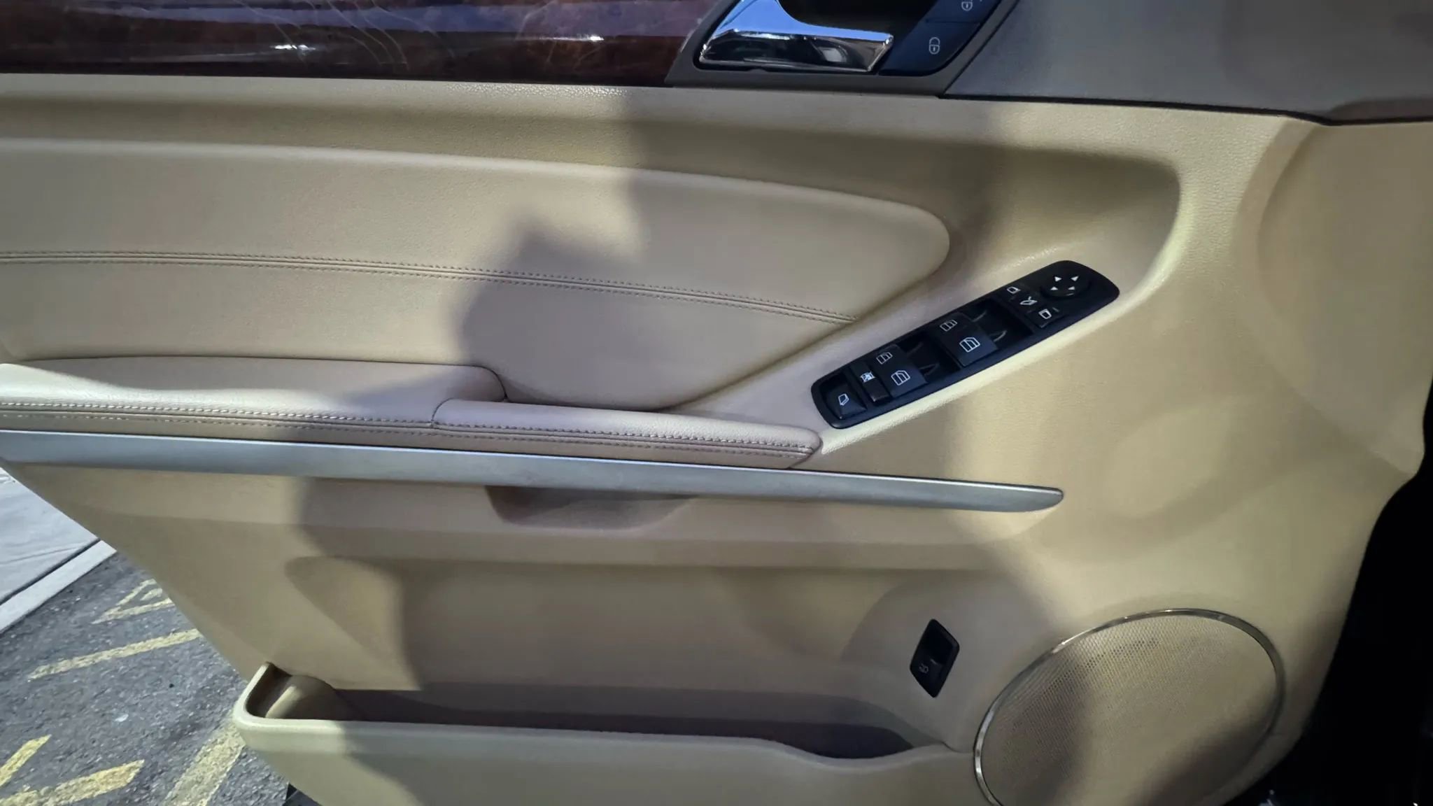 Used 2010 Mercedes-Benz GL 450 4MATIC image 10