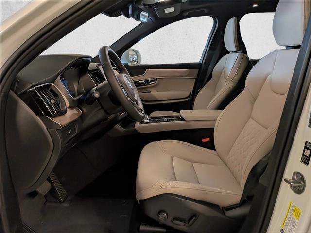 New 2026 Volvo XC90 B6 Core AWD/4WD image 4