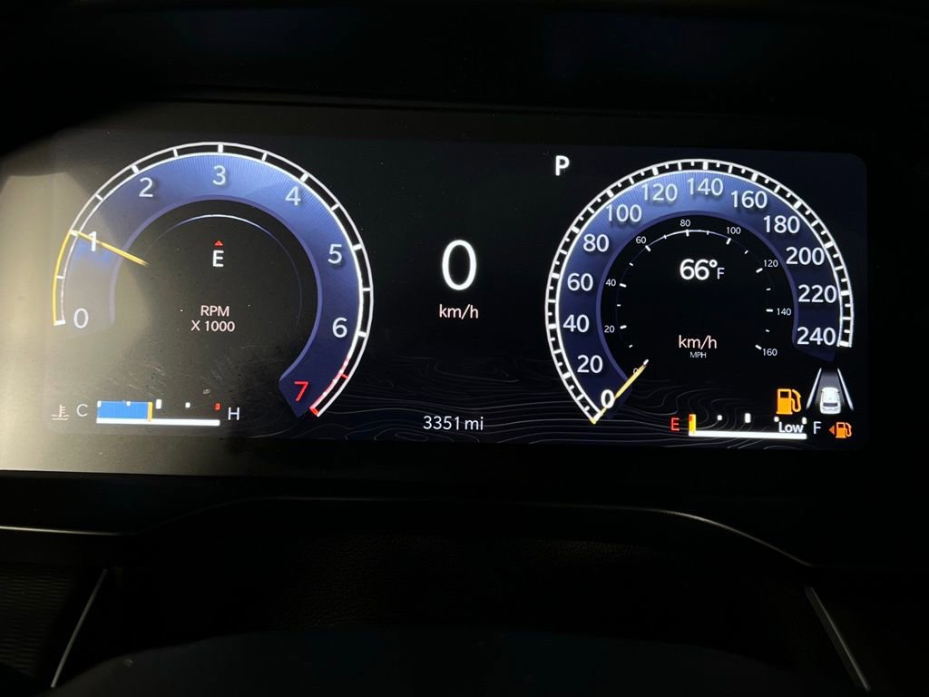 Used 2025 Jeep Grand Cherokee Altitude image 15