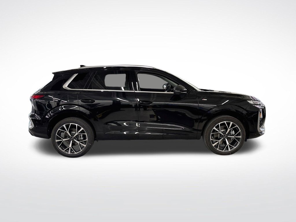 New 2026 Audi Q3 quattro 2.0T AWD/4WD image 6