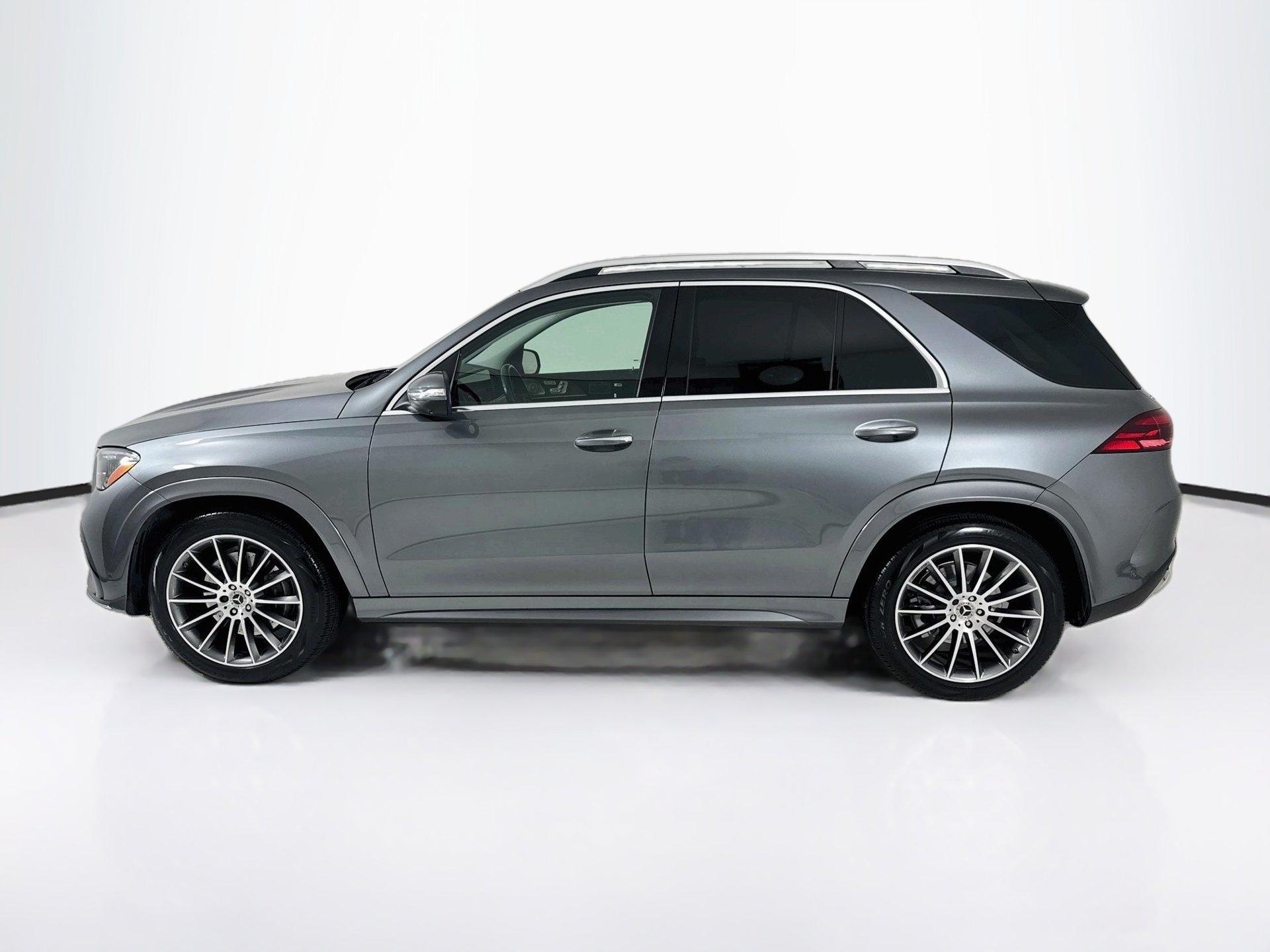 Certified 2025 Mercedes-Benz GLE 350 4MATIC image 5