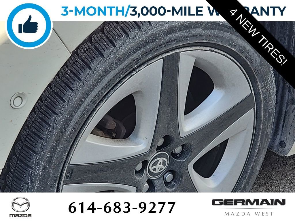 Used 2018 Toyota Prius Four image 8