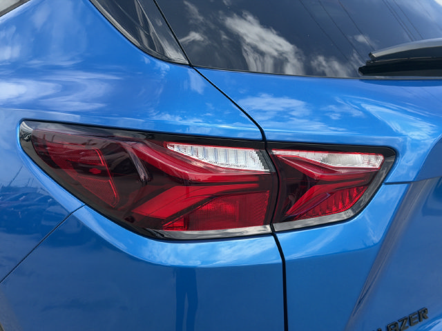 Used 2021 Chevrolet Blazer RS w/ Enhanced Convenience Package FWD image 14