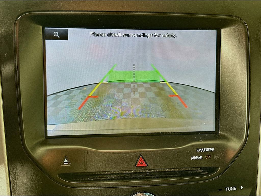 Used 2015 Ford Explorer XLT w/ Equipment Group 201B image 13