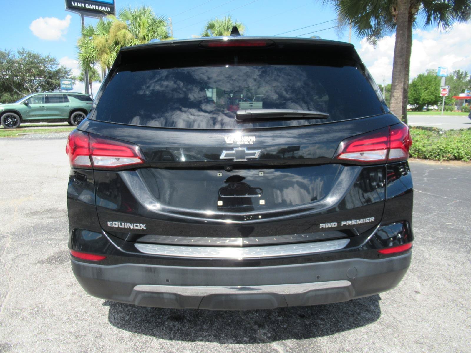 Used 2022 Chevrolet Equinox Premier AWD/4WD image 7