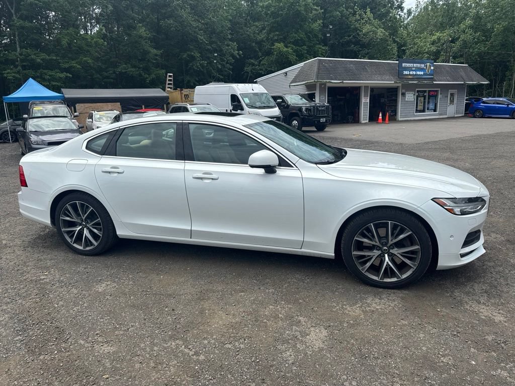 Used 2017 Volvo S90 T6 Momentum w/ Vision Package AWD/4WD image 3