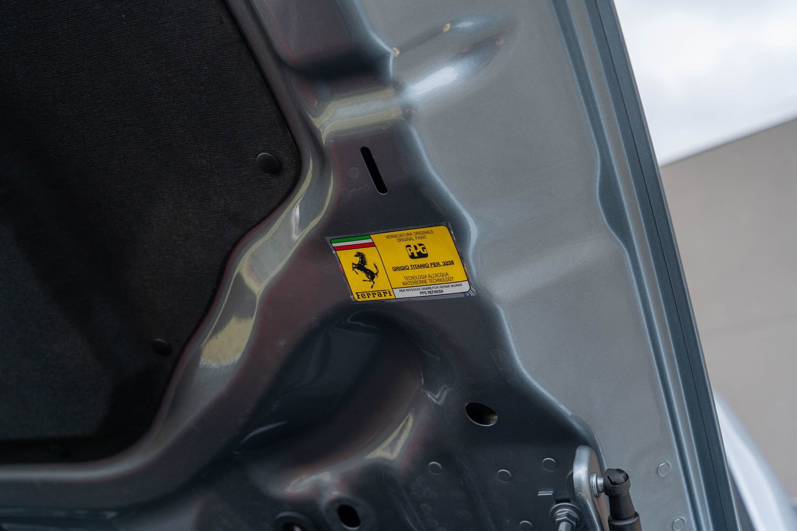 Used 2017 Ferrari California T image 25