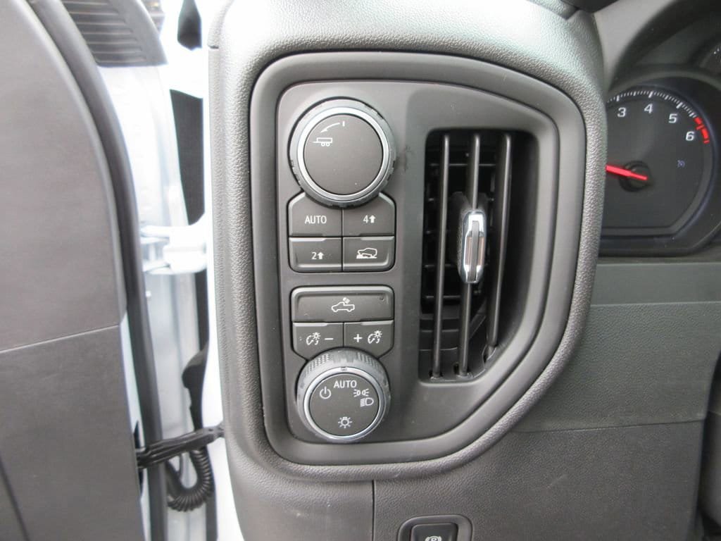 New 2026 Chevrolet Silverado 1500 W/T w/ WT Value Package AWD/4WD image 14