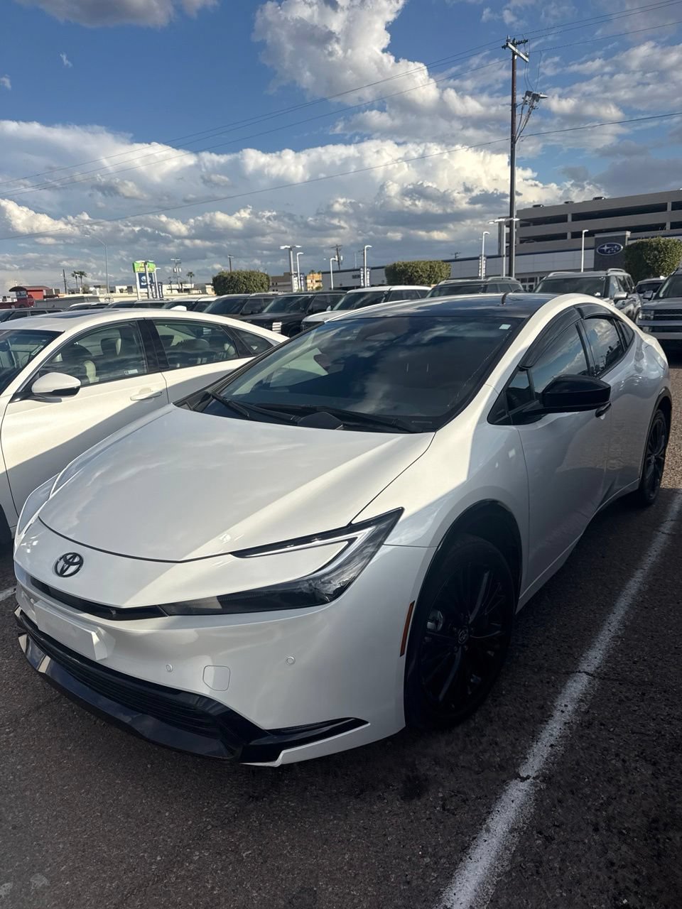 Used 2026 Toyota Prius Plug-In Hybrid FWD image 8