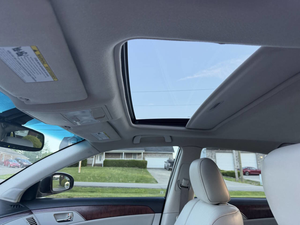 Used 2011 Toyota Avalon Limited FWD image 43