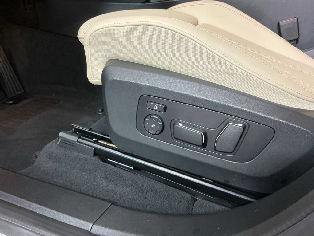 Certified 2025 BMW X3 xDrive30i w/ M Sport Package AWD/4WD image 19