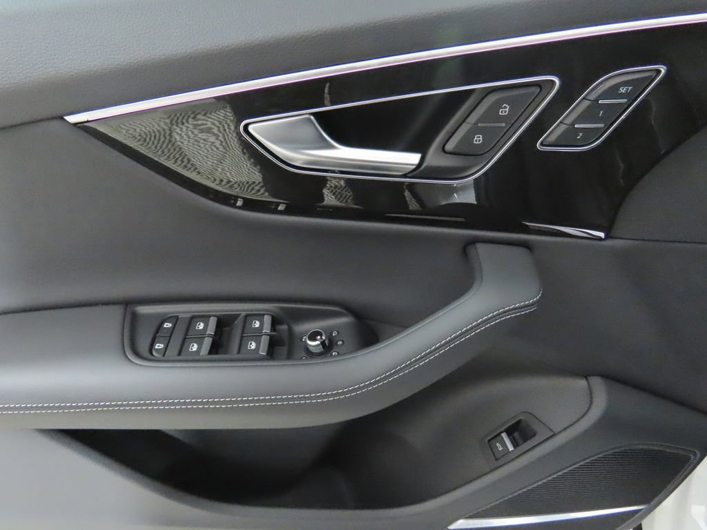 Used 2025 Audi Q7 3.0T Premium Plus w/ Premium Plus Package image 27