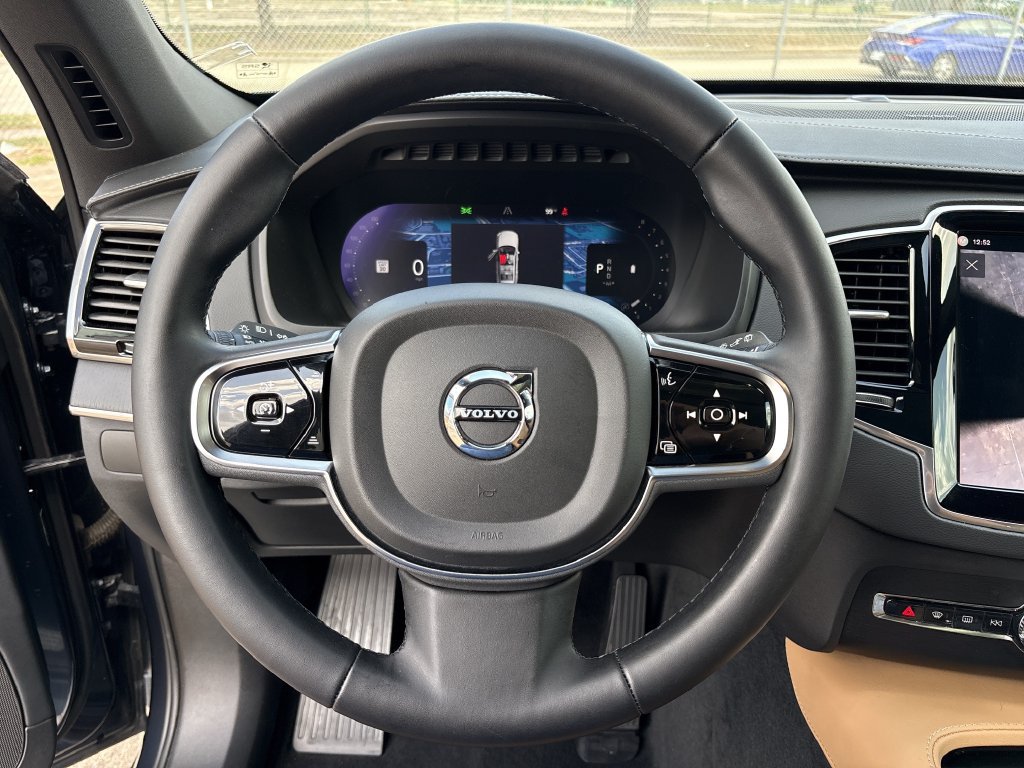 Used 2024 Volvo XC90 B6 Ultimate AWD/4WD image 15