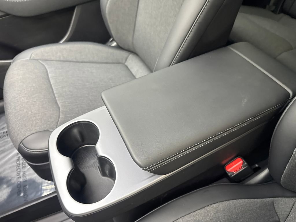 Used 2026 Tesla Model Y 2WD image 61