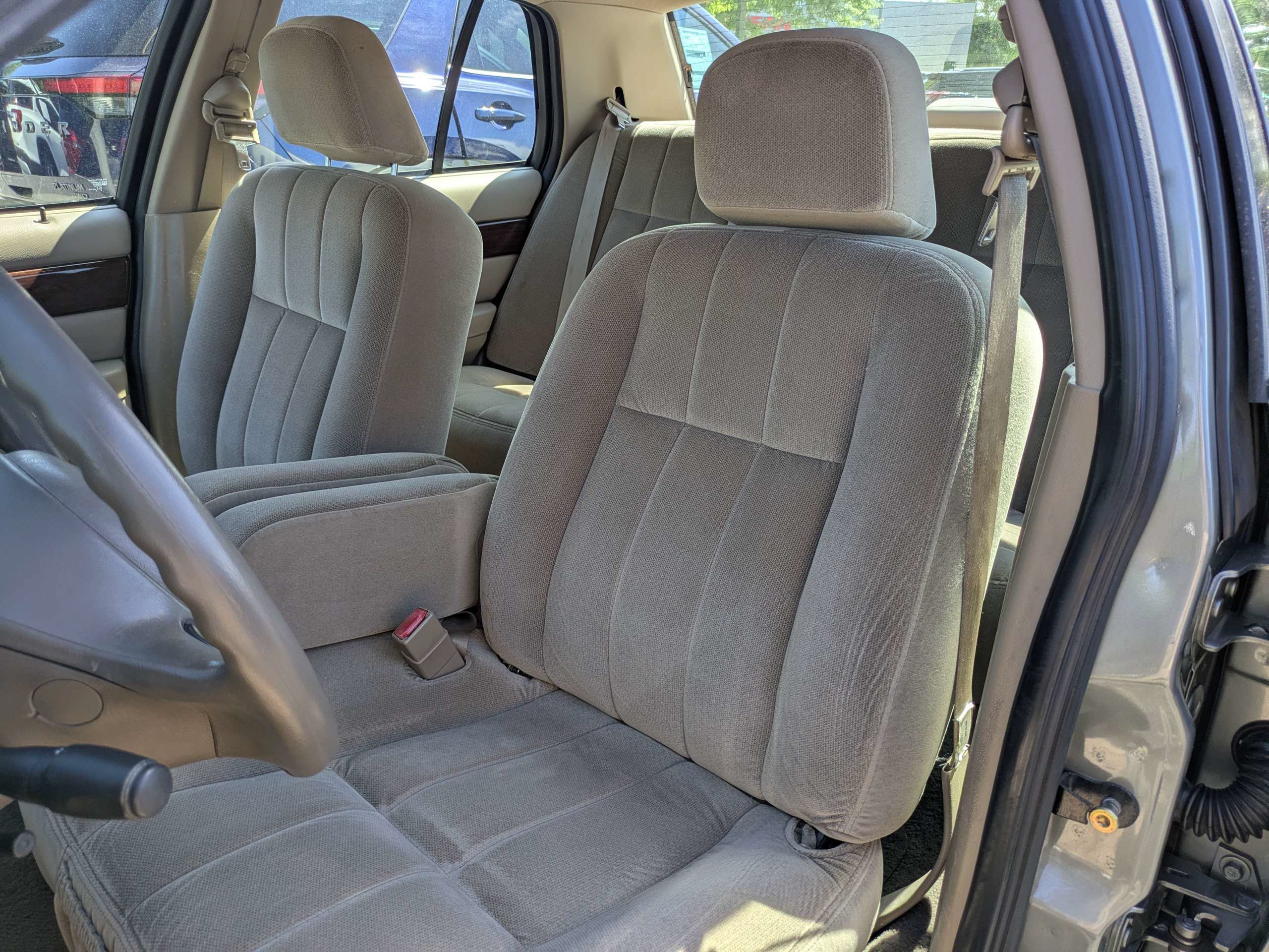 Used 2003 Mercury Grand Marquis GS RWD image 18