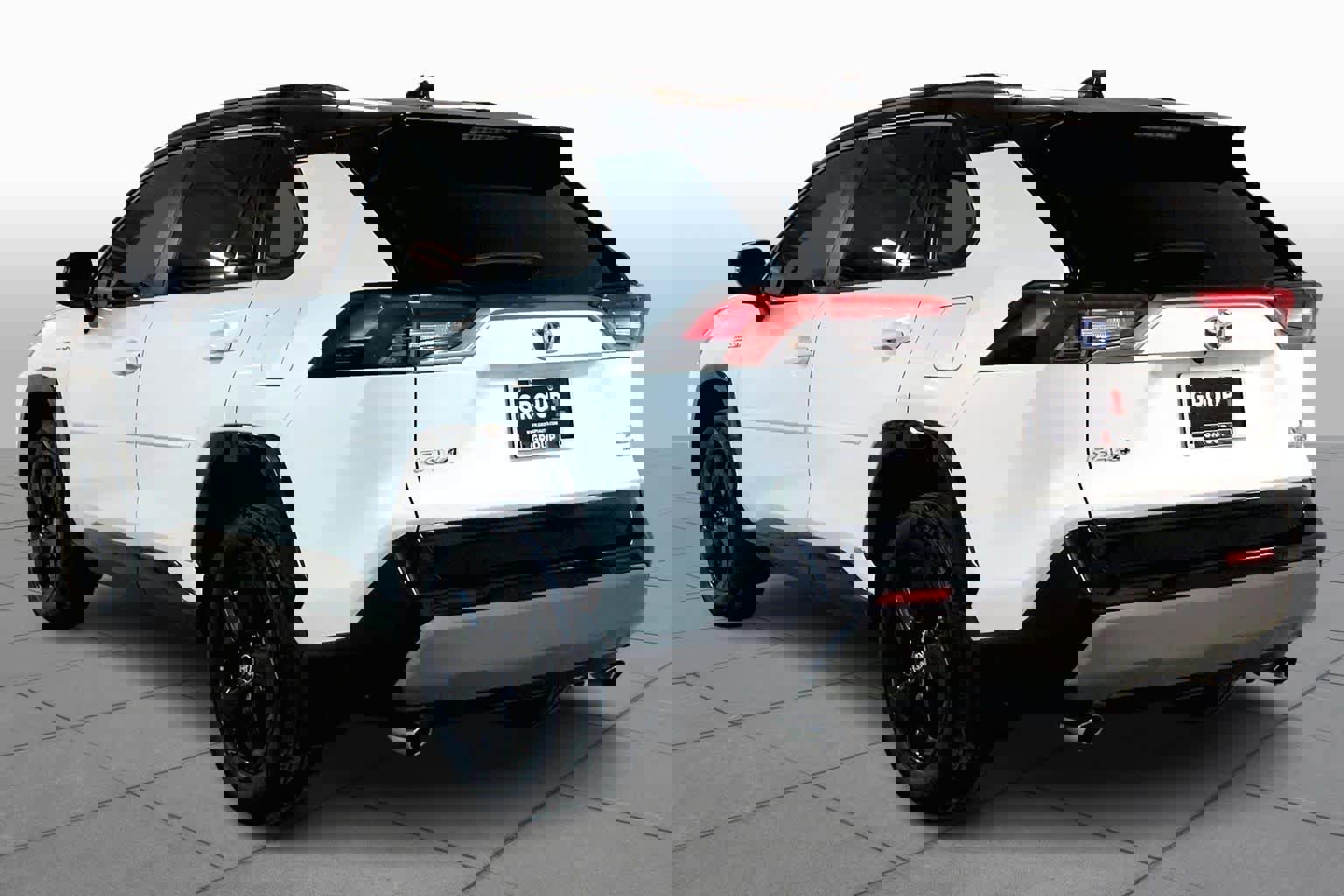 Used 2020 Toyota RAV4 XSE image 11