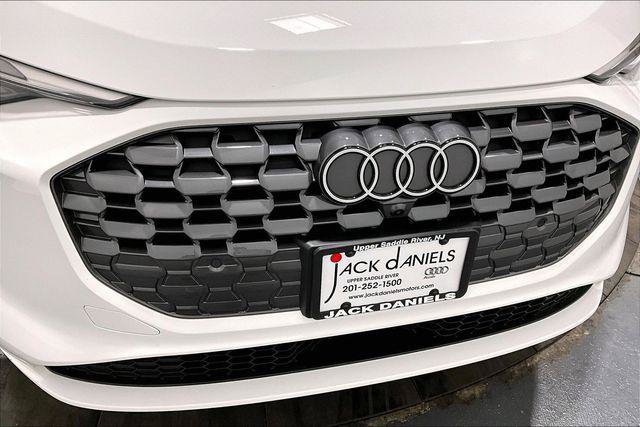 Certified 2025 Audi Q5 Premium w/ Convenience Package AWD/4WD image 21