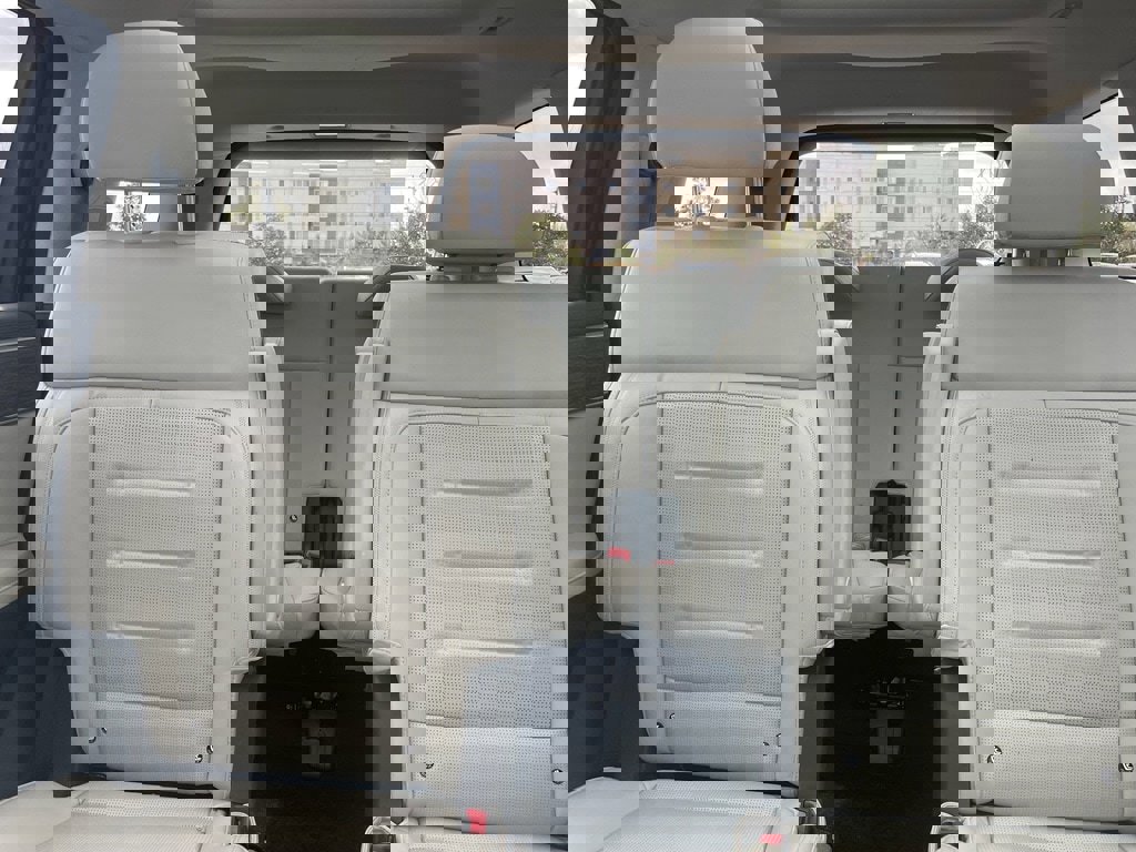 Used 2024 Hyundai Santa Fe Calligraphy image 17