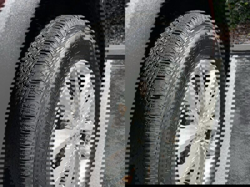 Used 2017 Kia Sorento LX w/ LX Convenience Package image 25