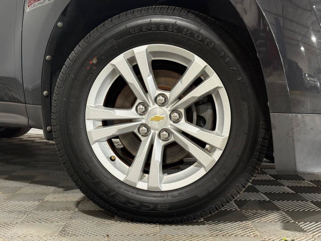 Used 2010 Chevrolet Equinox LT FWD image 37