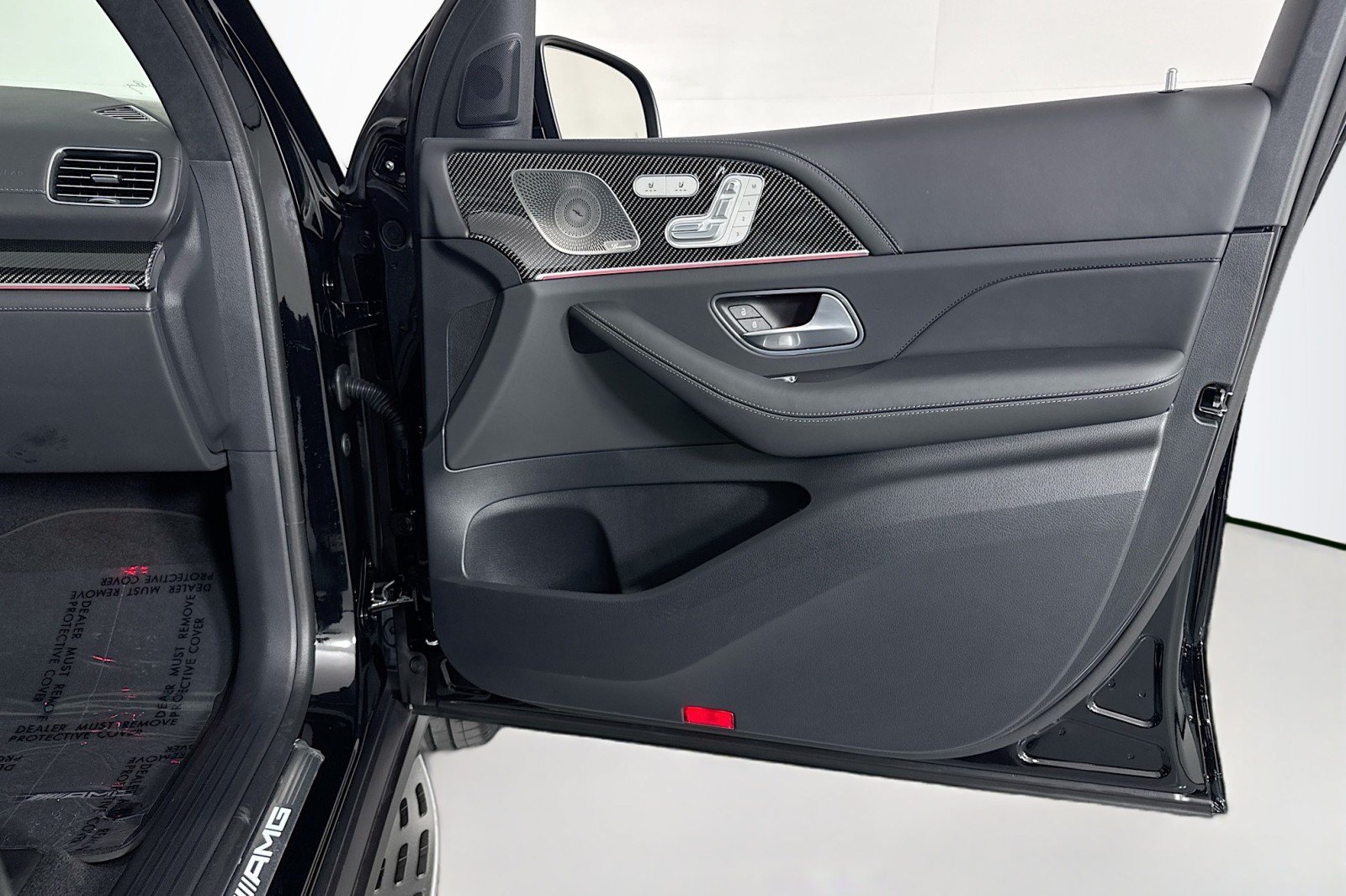 Certified 2025 Mercedes-Benz GLS 63 AMG 4MATIC image 25