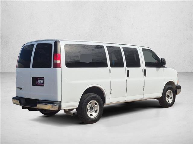 Used 2016 Chevrolet Express 2500 LT w/ LT Preferred Equipment Group RWD image 5