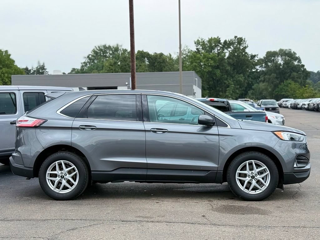 Certified 2024 Ford Edge SEL w/ Convenience Package AWD/4WD image 29