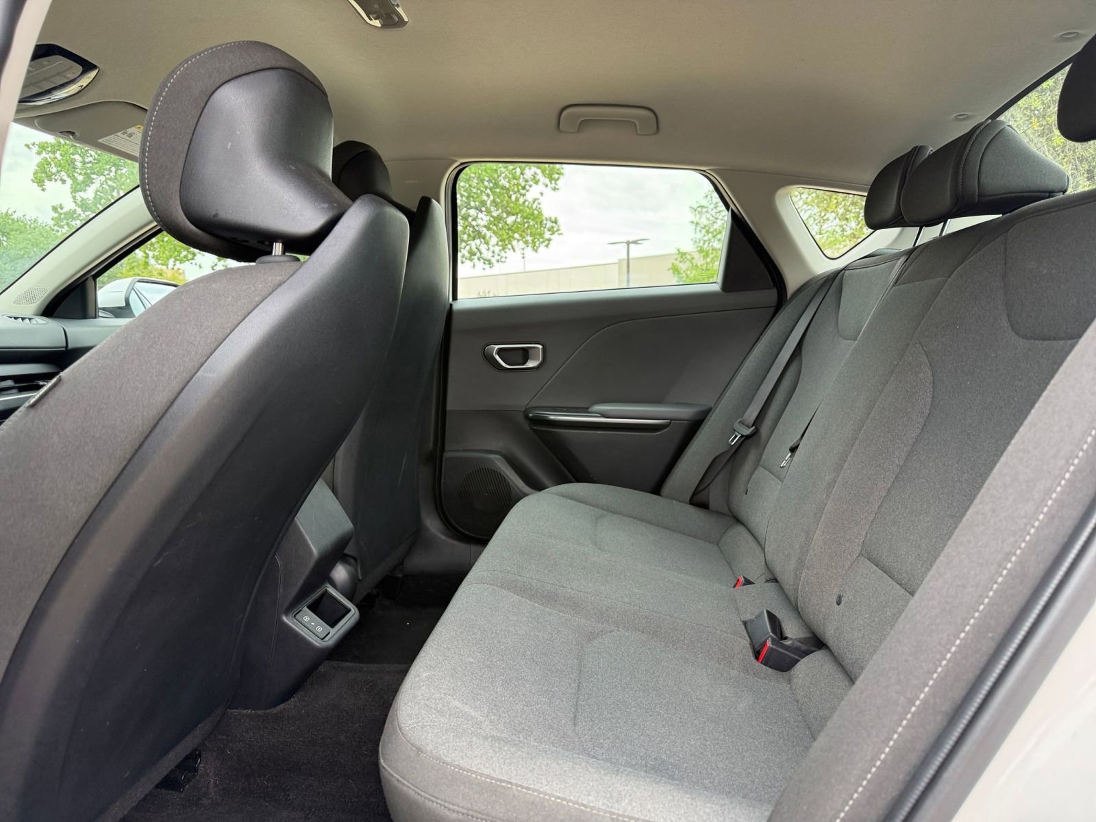 Used 2025 Kia K4 FWD image 27