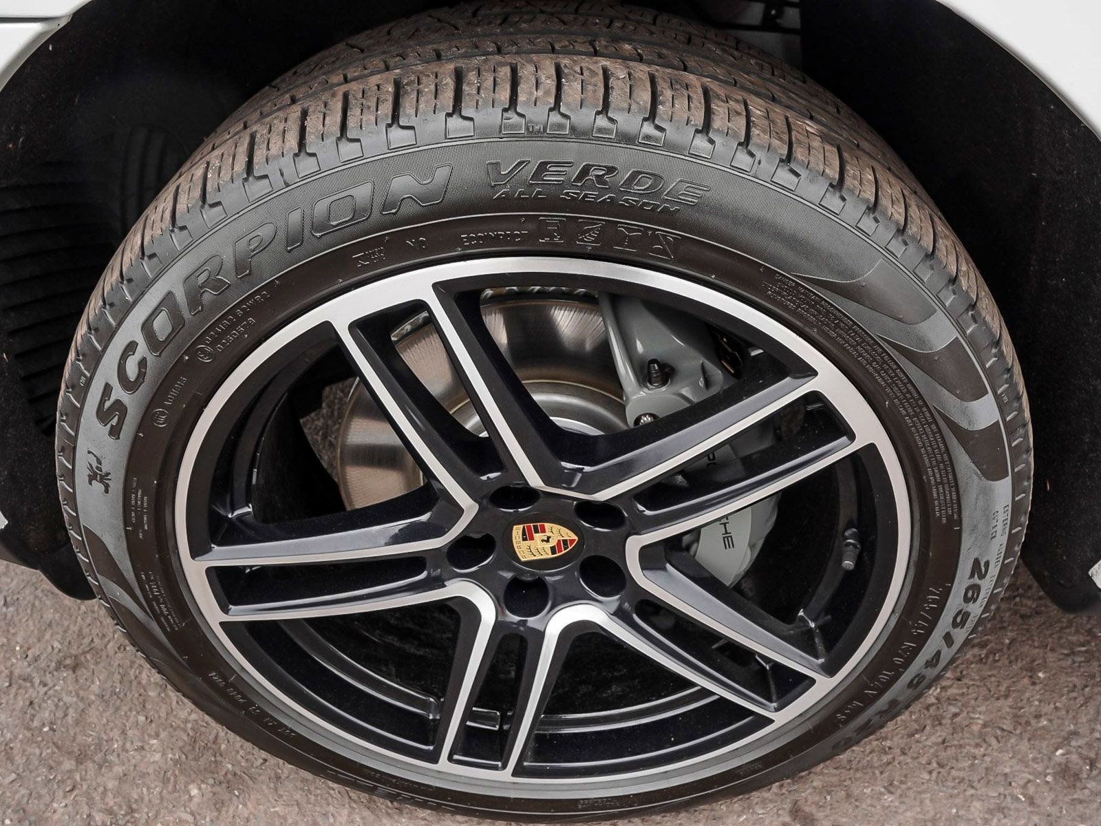 Used 2021 Porsche Macan S AWD/4WD image 8