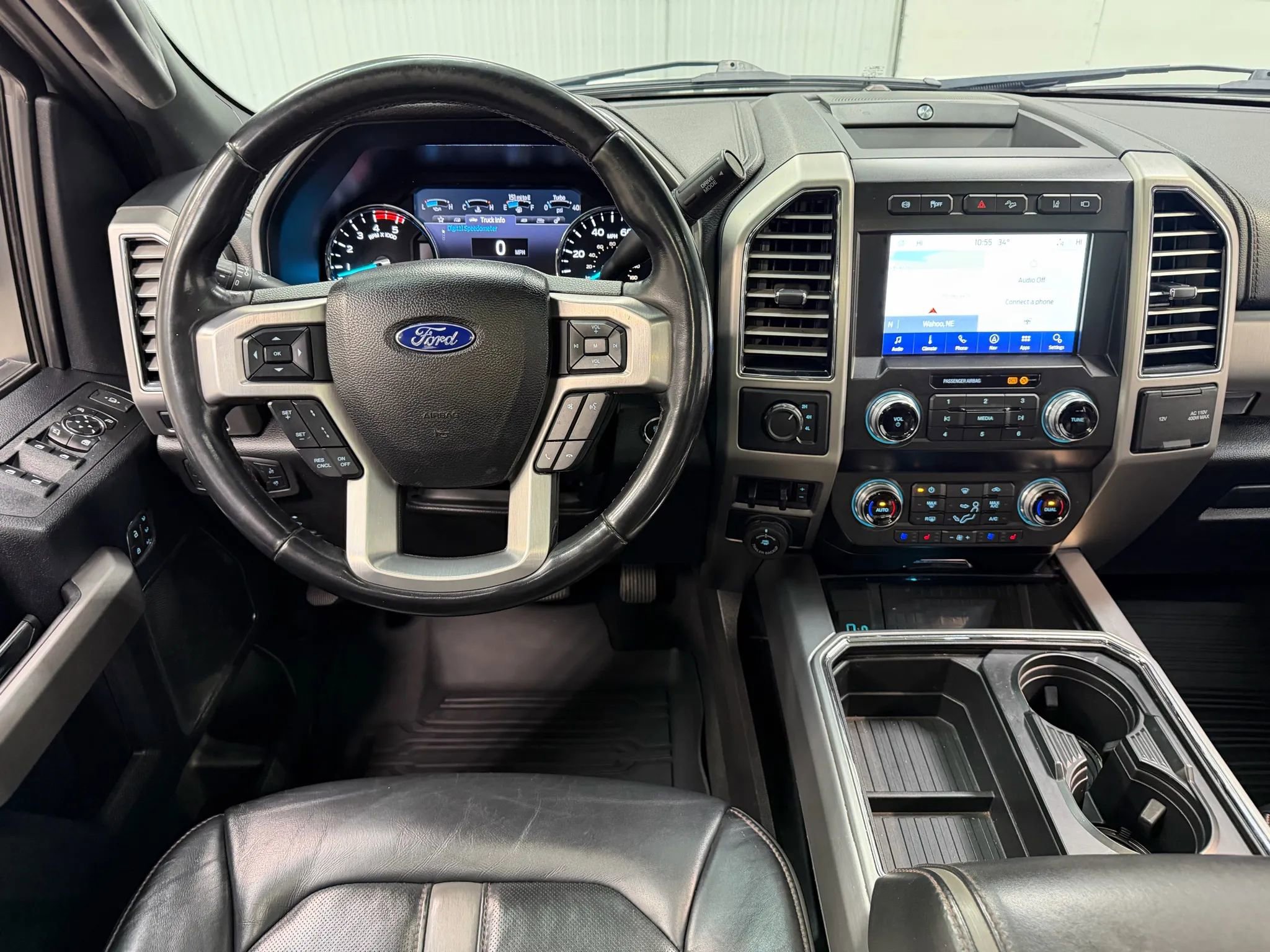 Used 2021 Ford F450 Platinum w/ FX4 Off-Road Package image 19