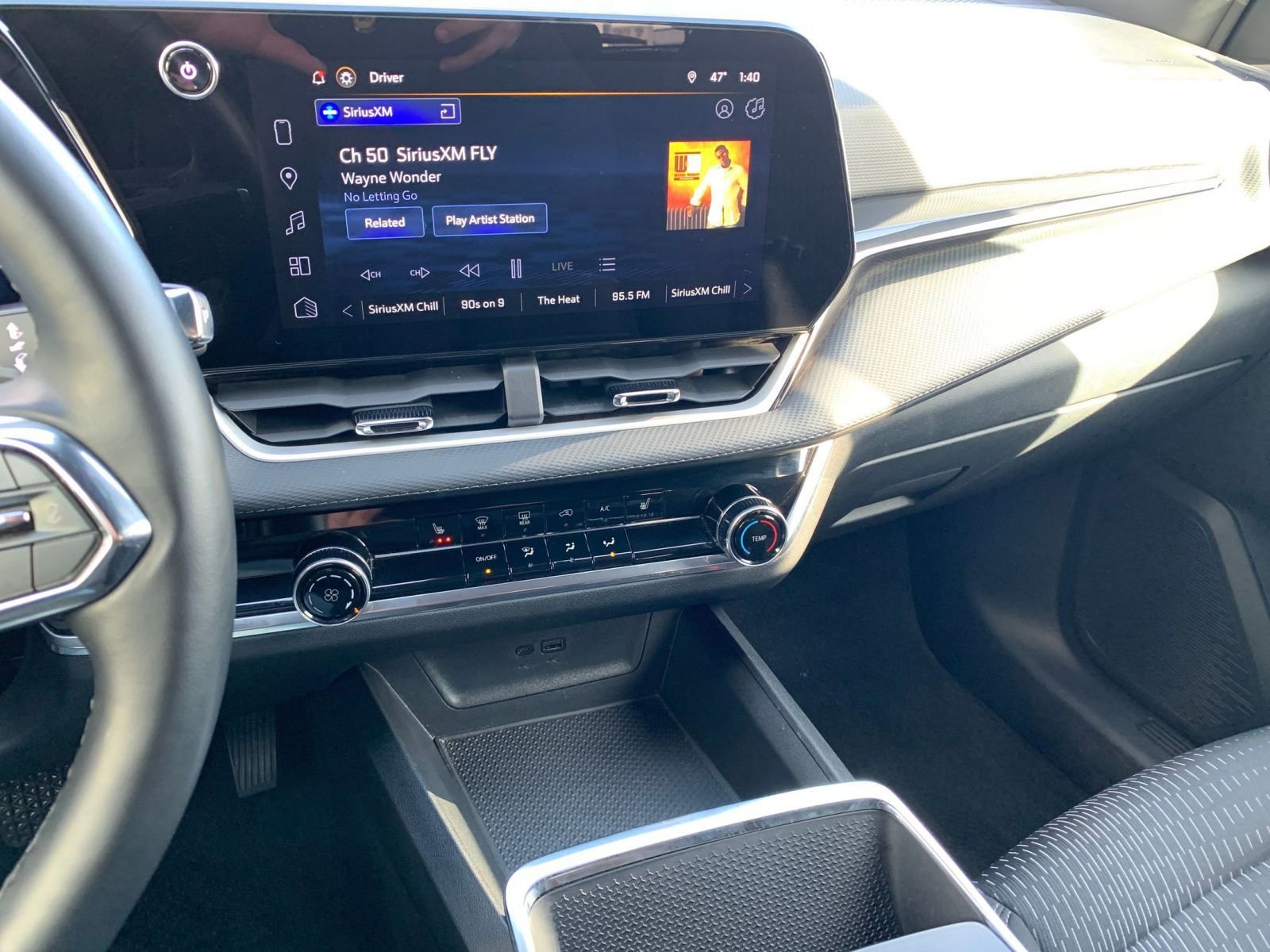 Used 2025 Chevrolet Equinox LT image 18