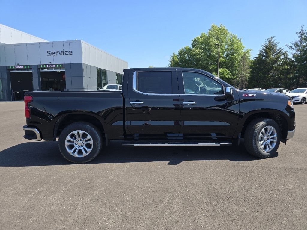 New 2026 Chevrolet Silverado 1500 LTZ w/ LTZ Premium Package AWD/4WD image 18