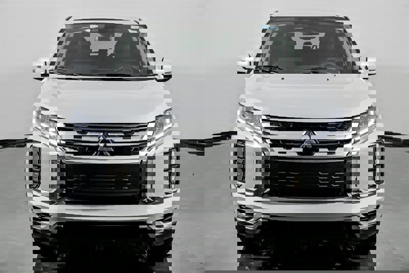 New 2025 Mitsubishi Outlander Sport SE image 4