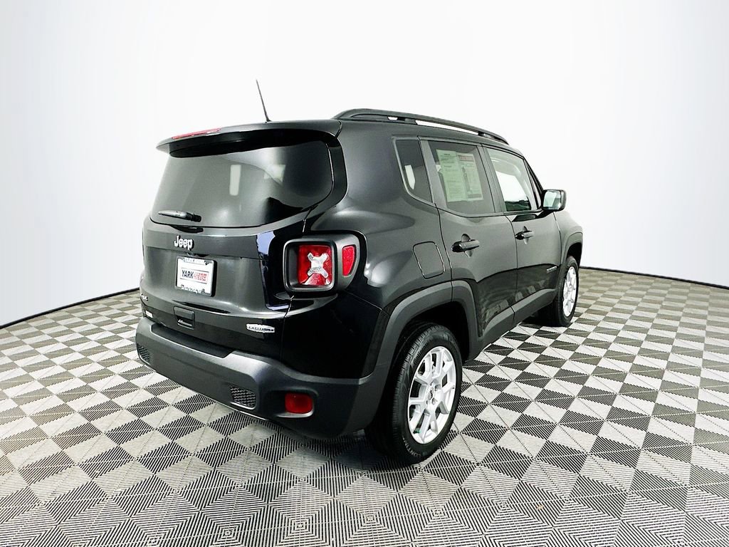 Used 2022 Jeep Renegade Latitude image 11