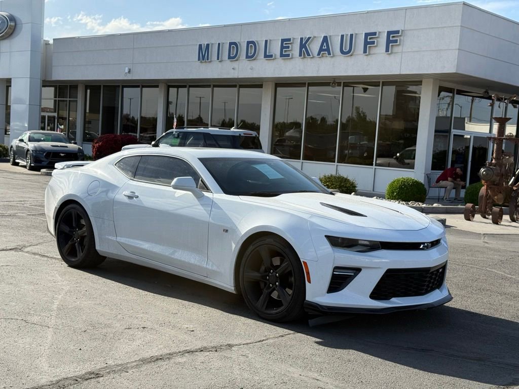 Used 2017 Chevrolet Camaro SS RWD image 1