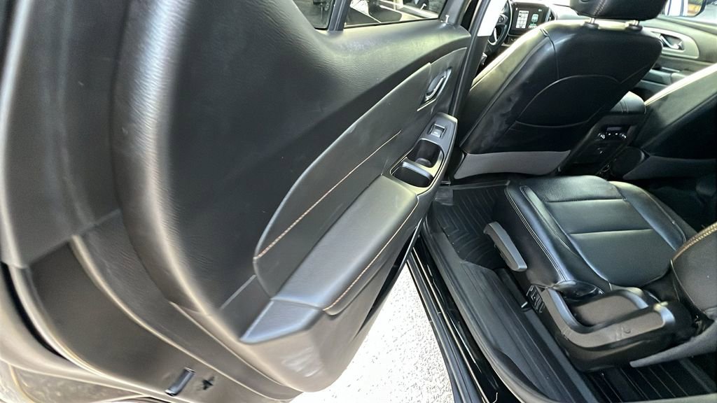 Used 2019 Chevrolet Traverse LT image 21