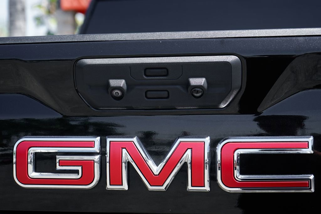 Used 2023 GMC Sierra 2500 AT4 AWD/4WD image 46